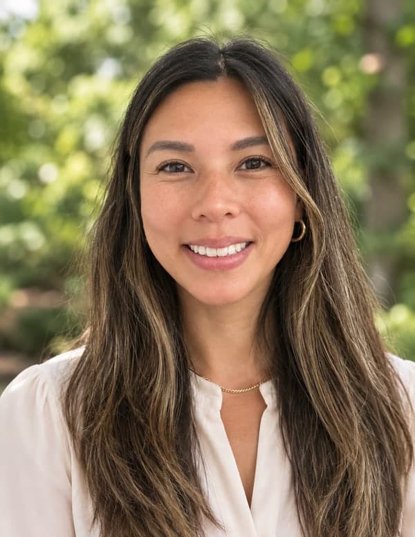 Portrait of Linda Pham